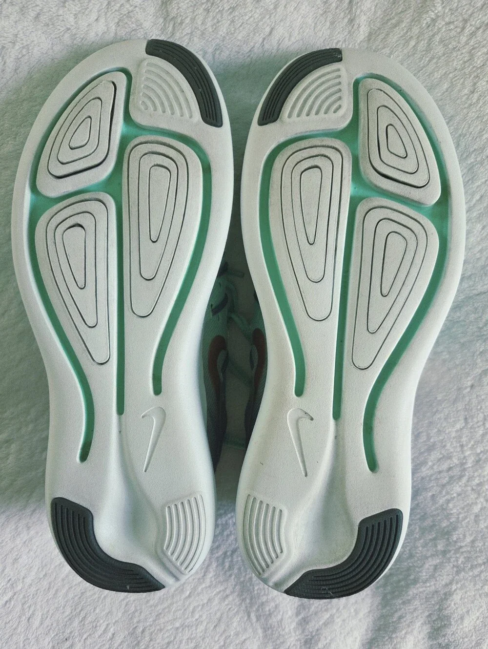 Nike ✨️ Women's Lunarstelos Shield Mint Green Running Shoes Size 7.5